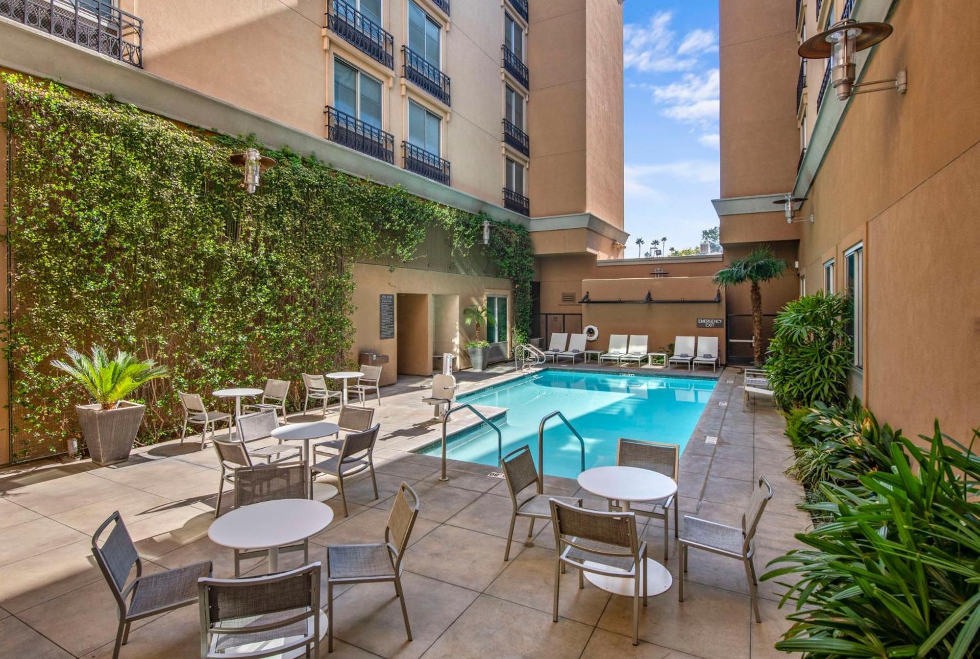 Hyatt Place Riverside Downtown Exterior photo