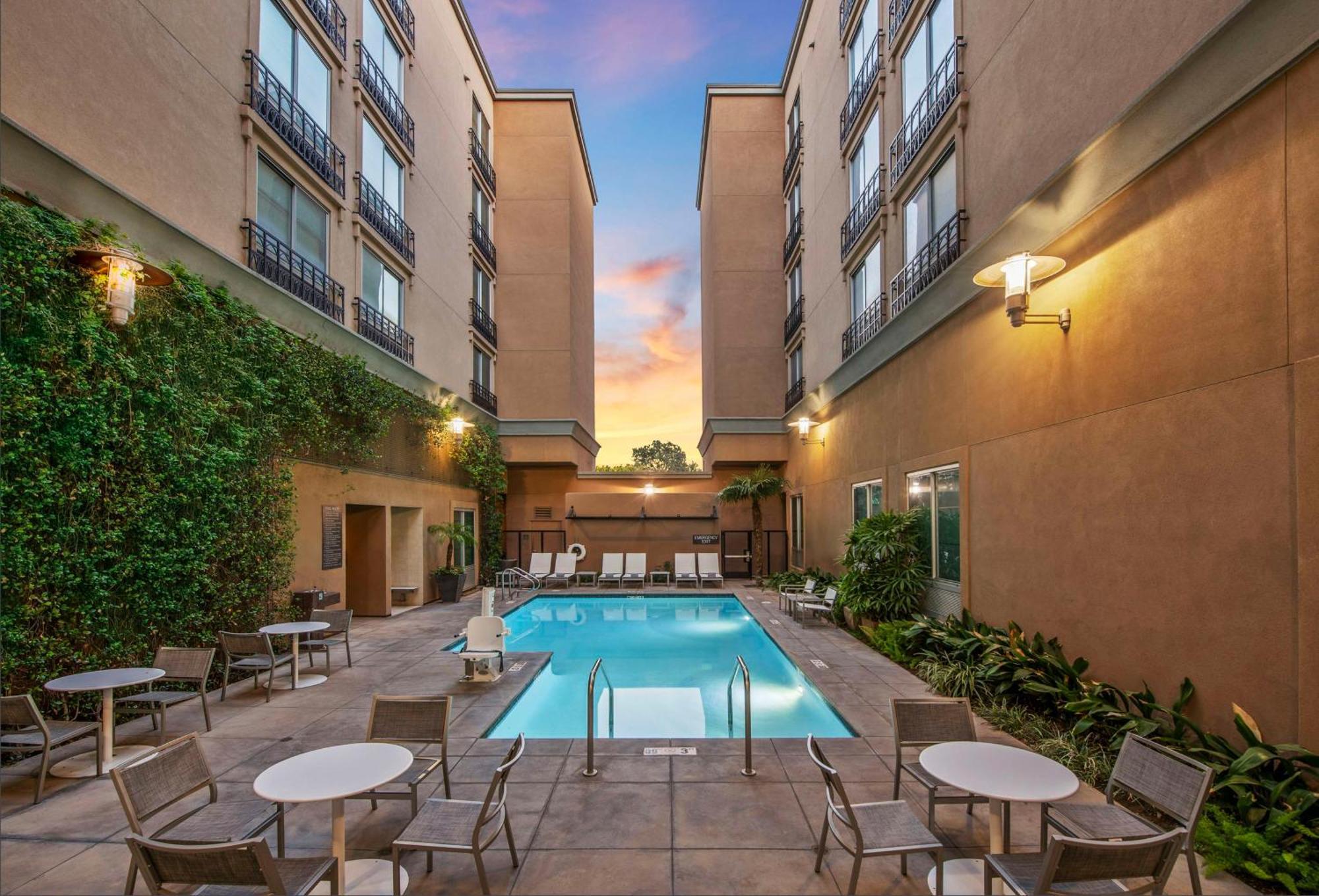 Hyatt Place Riverside Downtown Exterior photo